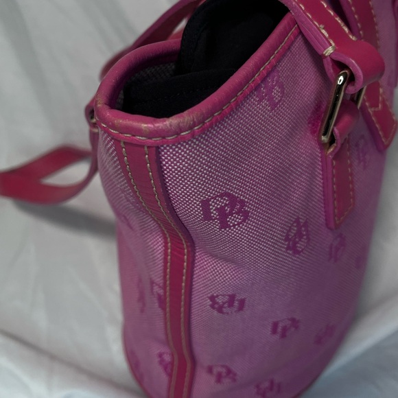 Vintage Dooney Bourke North South bright pink logo bucket bag leather trim EUC - Picture 8 of 14